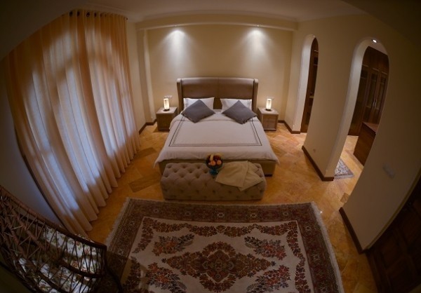 اتاق دو تخته دبل خانه مسافر روزهای طلایی کرمان